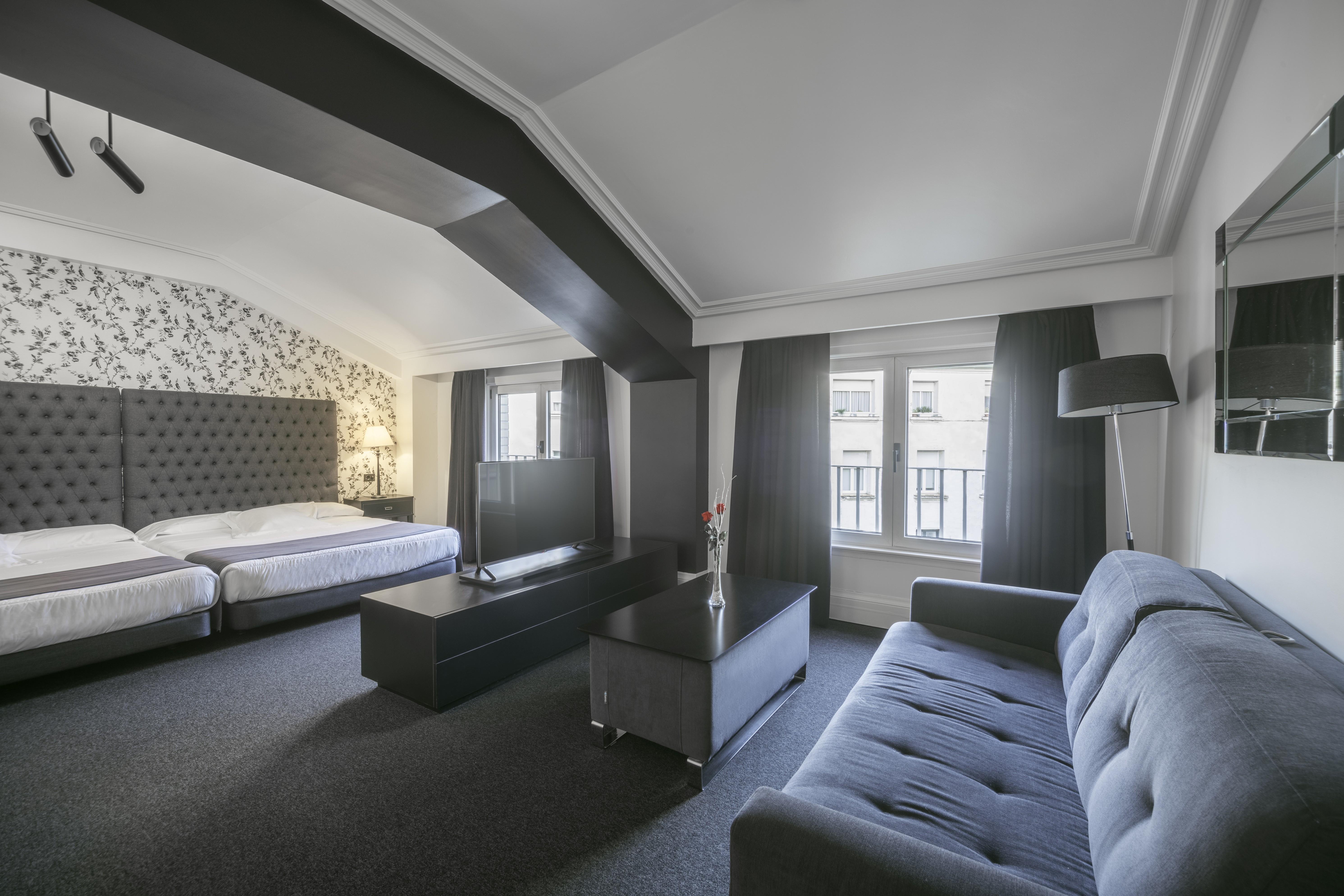 Hotel Lopez De Haro Μπιλμπάο Εξωτερικό φωτογραφία Suite