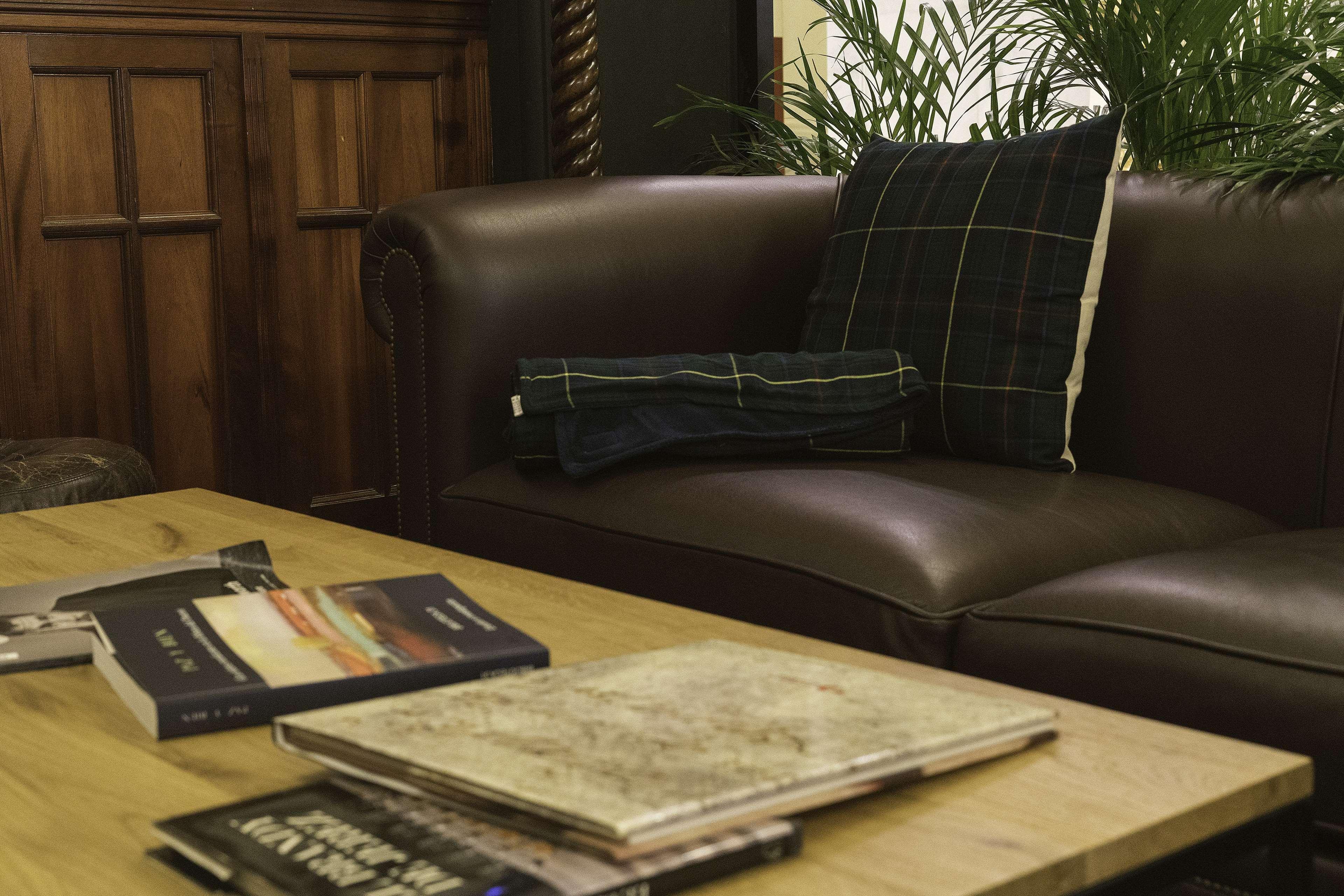 Hotel Lopez De Haro Μπιλμπάο Εξωτερικό φωτογραφία A tartan blanket
