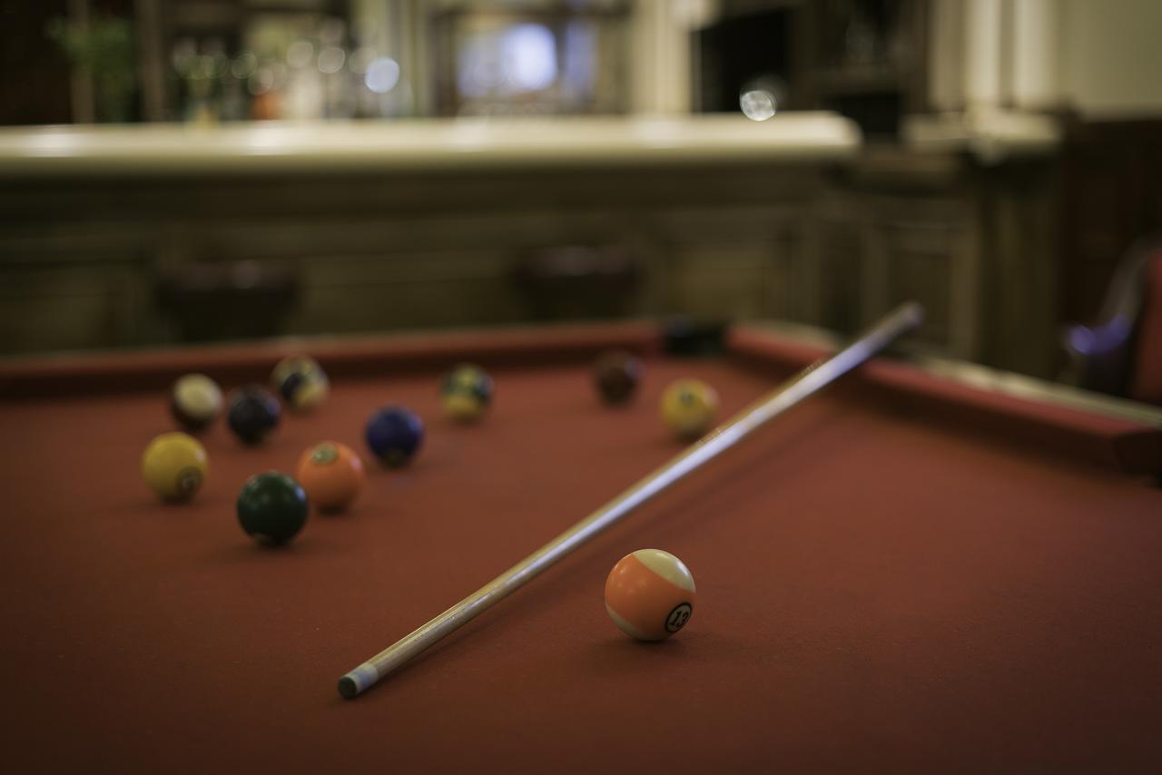 Hotel Lopez De Haro Μπιλμπάο Εξωτερικό φωτογραφία Pool table